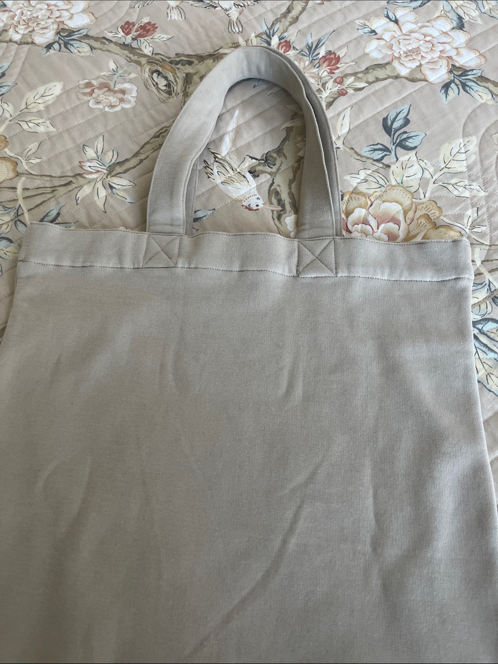 Saint Laurent Fleece Tote Bag - Picture 7 of 12